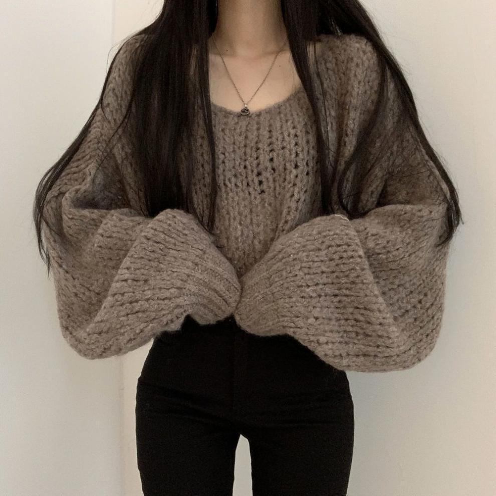Candy-colored pullover sweater with loose and laid-back style and frilly sleeves